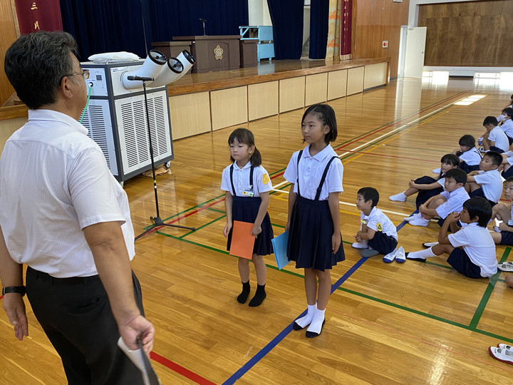 Bc049f4c4e6346df967b0661dc2bc727